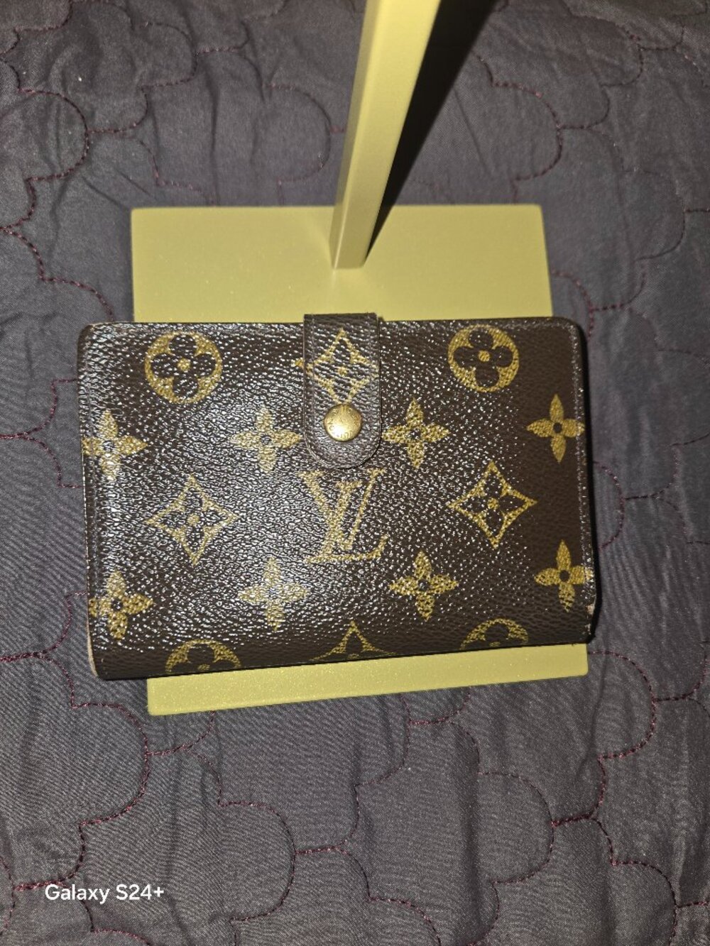 Louis Vuitton Monogram Kisslock Wallet / French Purse Wallet